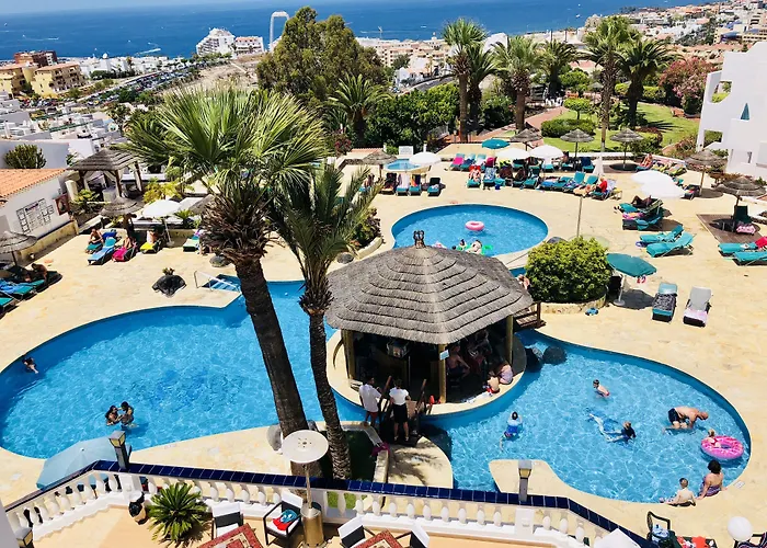 Regency Torviscas And Lejlighedshotel