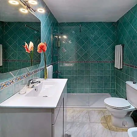 Regency Torviscas And 3* Costa Adeje (Tenerife)